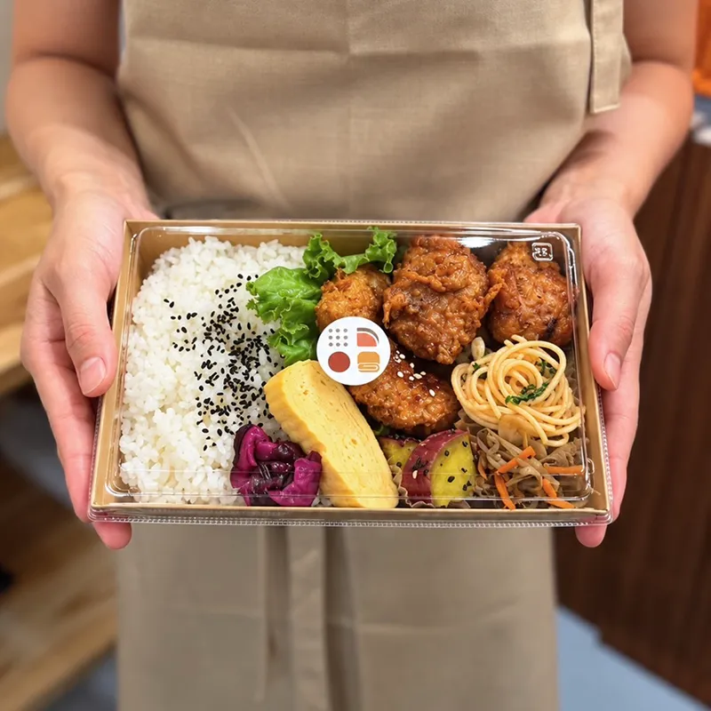 お弁当の写真